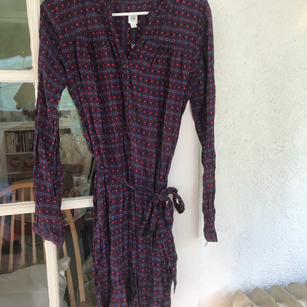 Quirky dress with waist tie and pockets!!!!